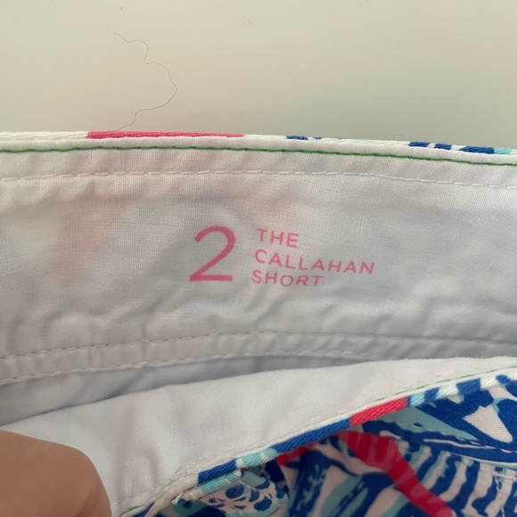 Size 2 Lilly Pulitzer Callahan shorts EUC - Picture 3 of 3